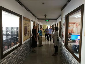 金山區(qū)開展民辦教育培訓(xùn)機(jī)構(gòu)“雙隨機(jī)、一公開”聯(lián)合檢查，規(guī)范市場(chǎng)促發(fā)展